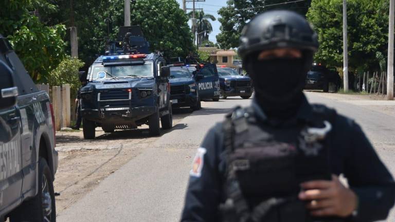Resultan 3 personas lesionadas tras enfrentamiento y explosivos en Escuinapa