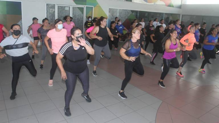 Con gran éxito se celebra la Máster Class Zumba Fitness y Ritmos Latinos Por Una Noble Causa