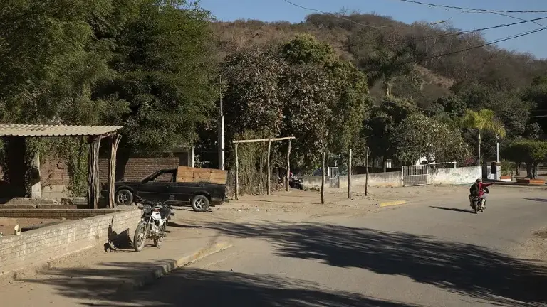 El 8 febrero del 2025 se registró un enfrentamiento entre civiles armados y militares en la sindicatura Jesús María.