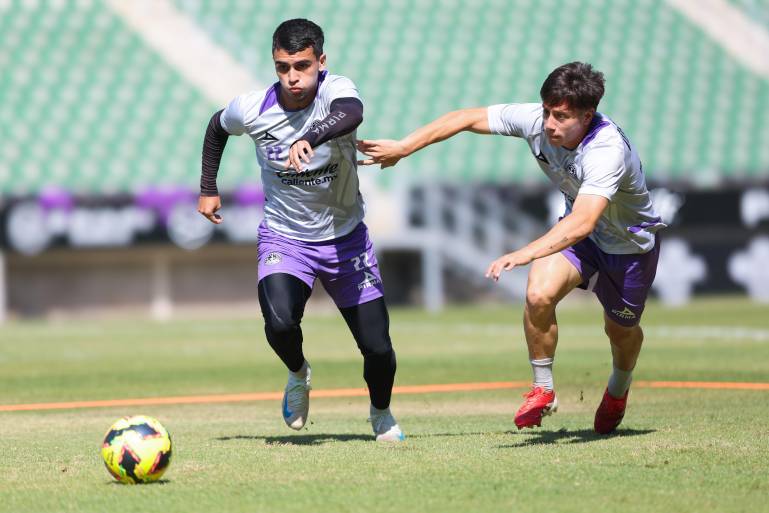 Mazatlán FC y Chivas se enfrentan en El Encanto en un duelo crucial por el Play-In