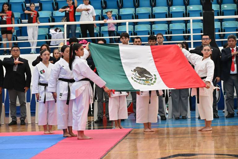 Mazatlán recibe a atletas de México y Guatemala en Campeonato Internacional de Karate LPK