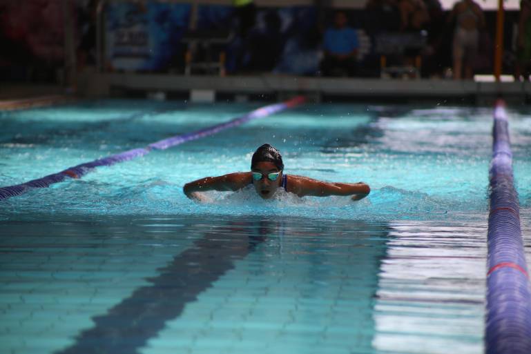 Paloma Luna logra primer lugar nacional y asegura su pase a la Olimpiada Nacional de natación