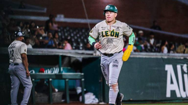 Gaige Howard sigue en plan estelar con los Bravos de León.