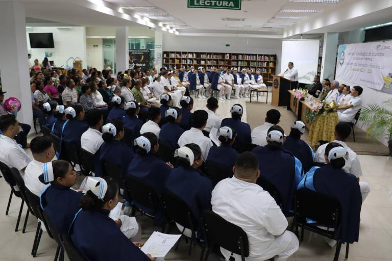 Gradúa UTEsc a 63 nuevas licenciadas y licenciados en enfermería, generación 2021 – 2026