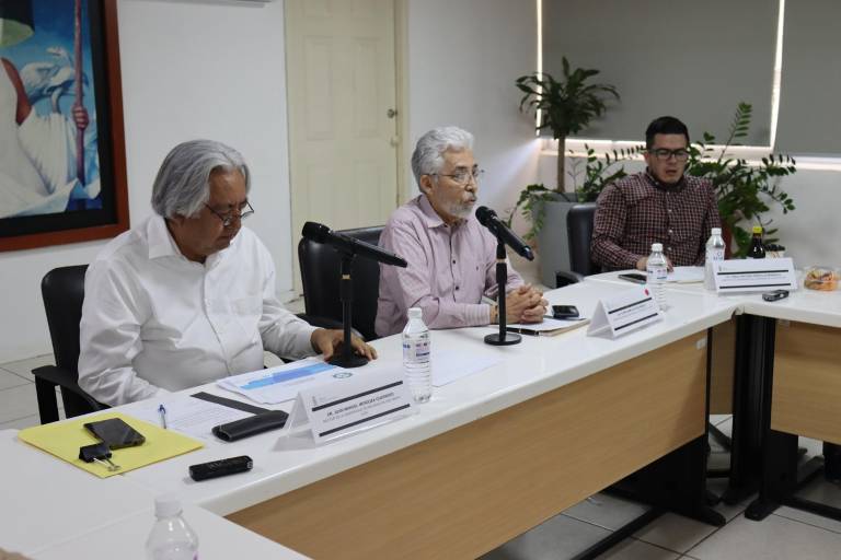 Rector de UTEsc presenta cuarto informe trimestral de actividades de 2025 ante Consejo Directivo