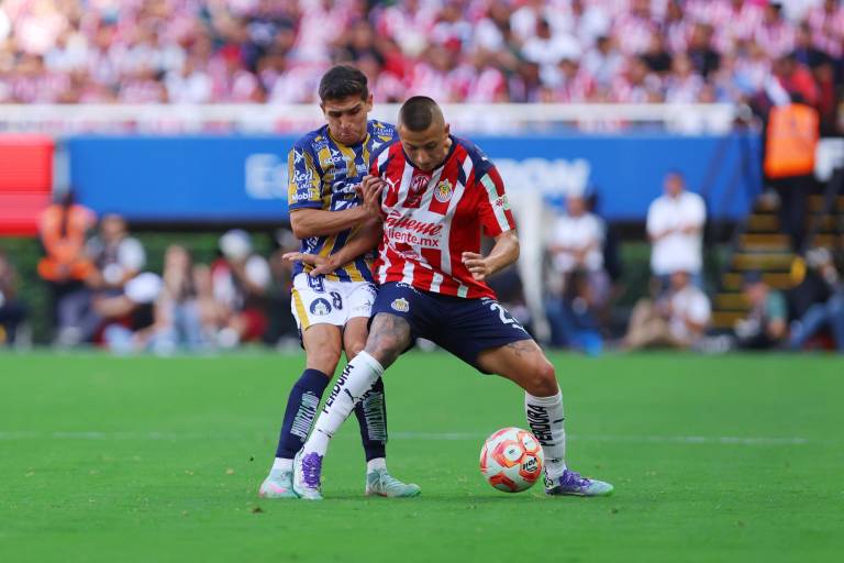 Chivas derrota a San Luis en un partidazo