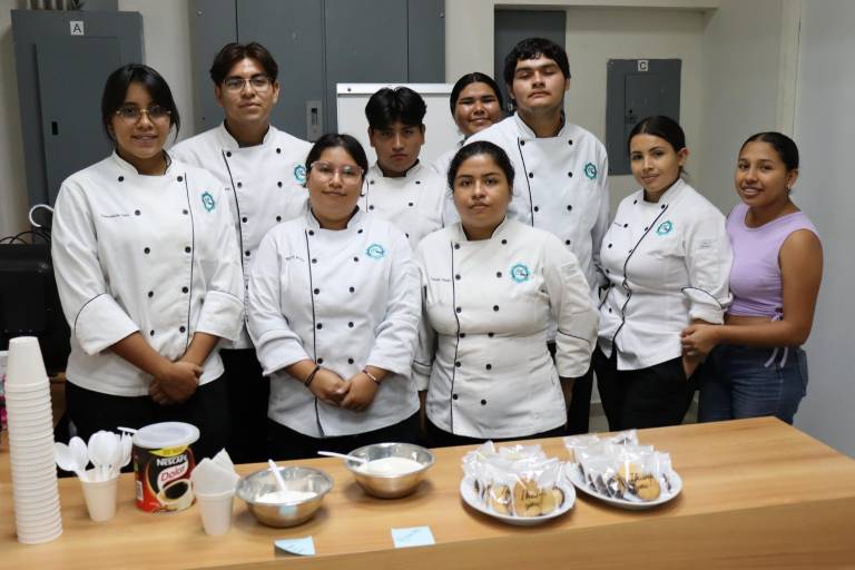 Con la presencia del presidente municipal de Escuinapa, estudiantes de turismo de UTEsc realizan muestra de proyectos de impacto en comunidades de la región