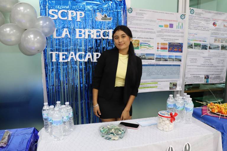 Con la presencia del presidente municipal de Escuinapa, estudiantes de turismo de UTEsc realizan muestra de proyectos de impacto en comunidades de la región