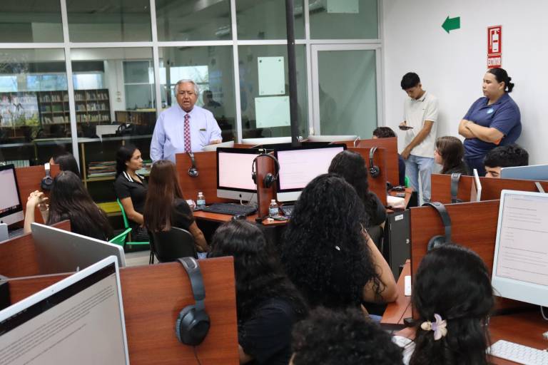 Presentan examen de ingreso a la Universidad Tecnológica de Escuinapa cerca de 300 aspirantes; se mantiene abierto el sistema de preinscripciones