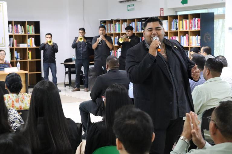 Reciben título de grado, egresados de la Maestría en Gestión e Innovación en las organizaciones de la UTEsc