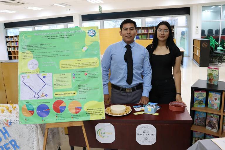 Con la presencia del presidente municipal de Escuinapa, estudiantes de turismo de UTEsc realizan muestra de proyectos de impacto en comunidades de la región