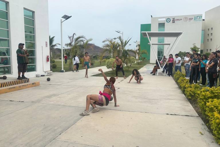 En UTEsc, estudiantes de la UNAM realizan actividades de difusión y preservación del ulama como parte de un proyecto de investigación