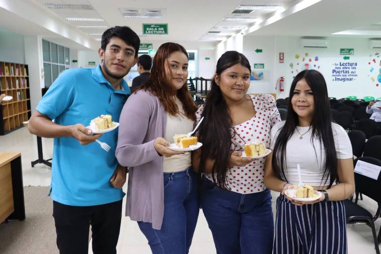 La Universidad Tecnológica de Escuinapa celebra 14 años de su fundación.
