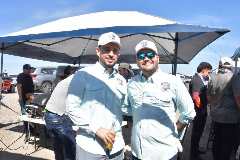 Disfrutan de sol, mar y buen ambiente en la ‘Ruta de la Ballena’ 2026