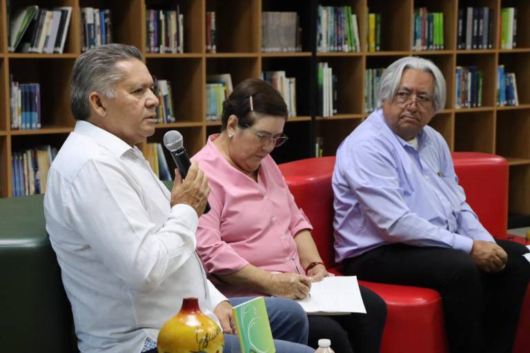 Realiza UTEsc conversatorio sobre la baja floración del mango en el Sur de Sinaloa