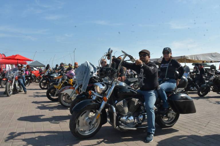 Recibe Altata a más de 200 bikers durante su carnaval