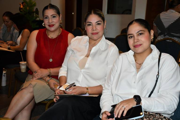 Disfrutan integrantes de Anspac Culiacán de un espacio de crecimiento personal