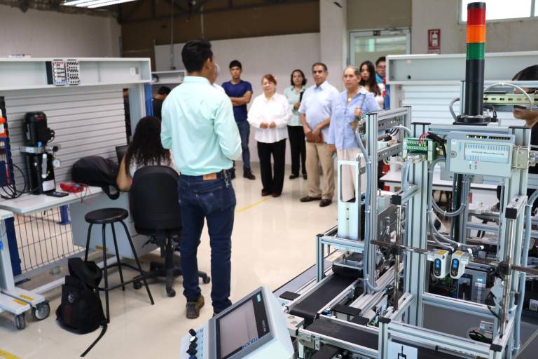Enlace de SEP Federal en Sinaloa, visita la Universidad Tecnológica de Escuinapa. “Me llevo la mejor de las impresiones”, dijo