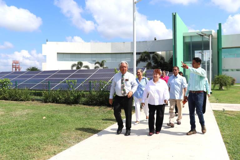 Enlace de SEP Federal en Sinaloa, visita la Universidad Tecnológica de Escuinapa. “Me llevo la mejor de las impresiones”, dijo