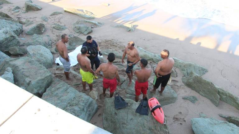 En Mazatlán un hombre se ahoga en playa de Olas Altas