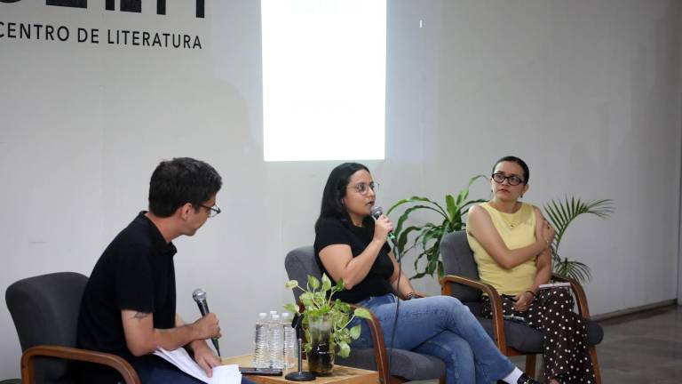 Karla Paloma Zazueta Gutiérrez y Mestly Vega Tolosa.