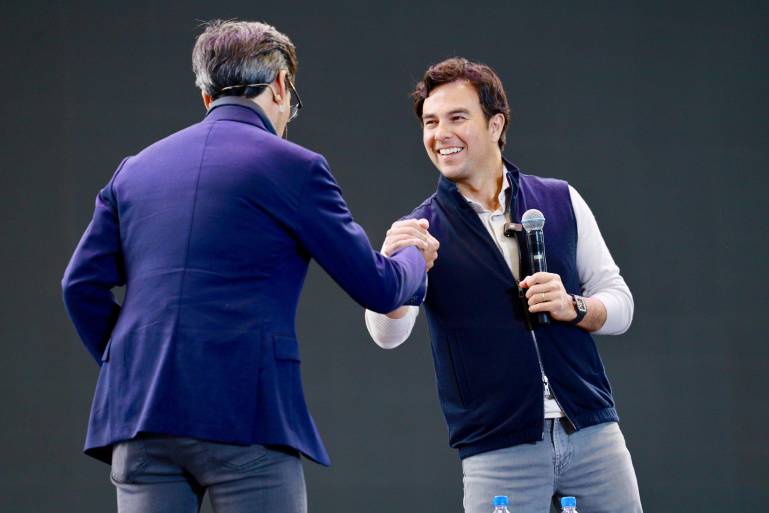 Checo Pérez habría firmado con Cadillac para la temporada 2026 de Fórmula 1