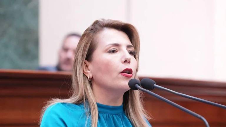 Roxana Rubio Valdez afirmó que no descarta la posibilidad de contender por la gubernatura de Sinaloa en el proceso electoral de 2027.