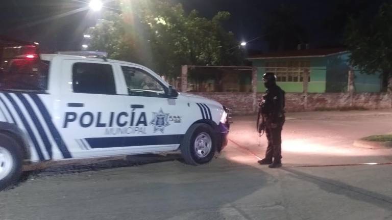 Una patrulla fue atacada con la explosión de un artefacto artesanal en la colonia Flores Magón.