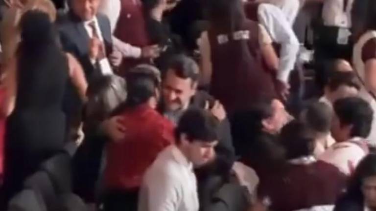 El hijo del ex presidente Andrés Manuel López Obrador busca convertirse en candidato de mayoría por el distrito 6 de Tabasco.