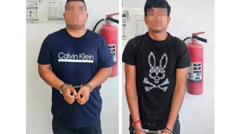 Un joven de 25 años y un menor de 17 son asegurados durante un operativo en Choix.