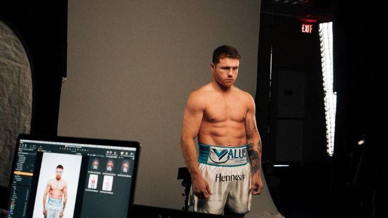 “Canelo”, el único mexicano que en algún momento en su carrera ha ostentado tres cinturones distintos en una división.