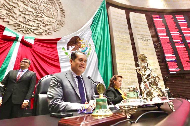 Morena bloquea al PAN para presidir San Lázaro; Gutiérrez Luna se queda como presidente