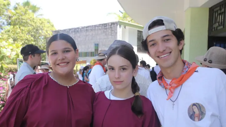 Fe y tradición frente al mar en el viacrucis del Templo San Judas Tadeo