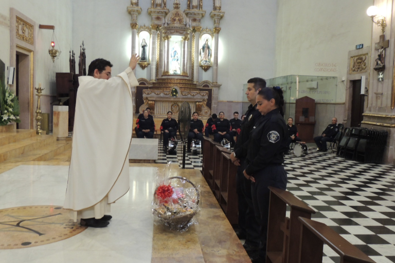 Festejan el Día del Bombero con una misa de acción de gracias