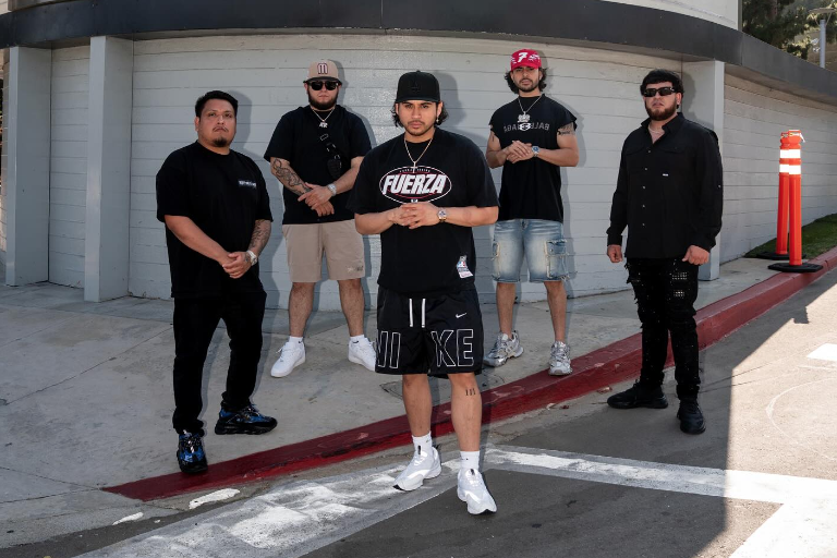 Es fuerza Regida lo más escuchado en México en Spotify