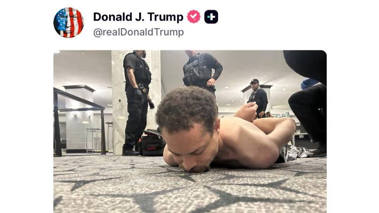 El Presidente Trump compartió en sus redes la foto del arresto.