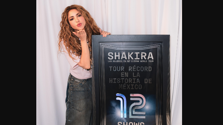 Shakira impone récord en el Estadio GNP Seguros.