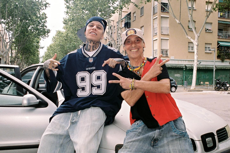 Señalan posible colaboración entre Santa Fe Klan y Manu Chao