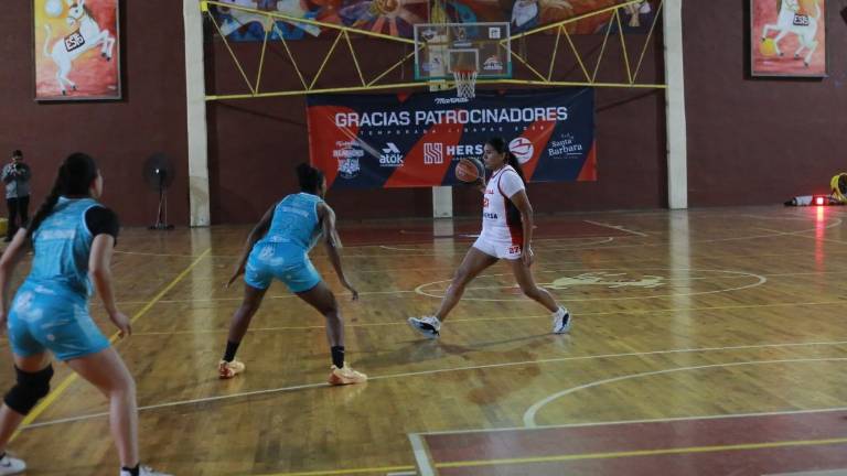 Marinas Basketball cede la primera serie de la campaña.