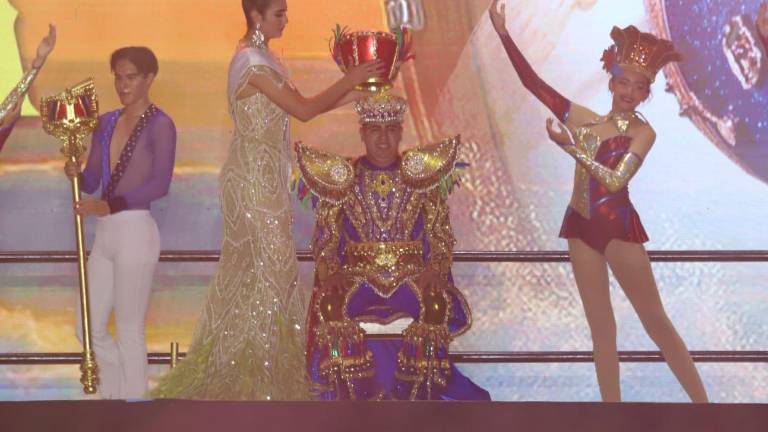 En el estadio Teodoro Mariscal fue coronado Javier Osuna como Rey de la Alegría del Carnaval de Mazatlán 2026.