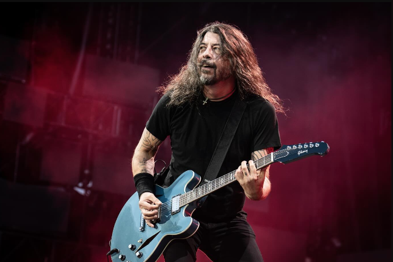 Celebra Foo Fighters 30 años de historia, lanzando el tema ‘Today’s Song’