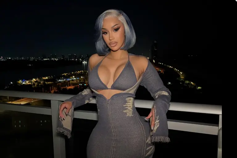 Cardi B.