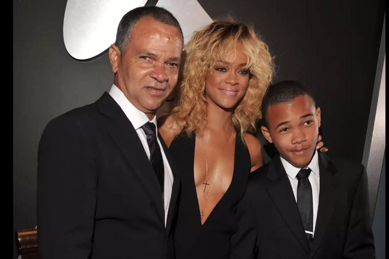 Muere papá de Rihanna a los 70 años de edad
