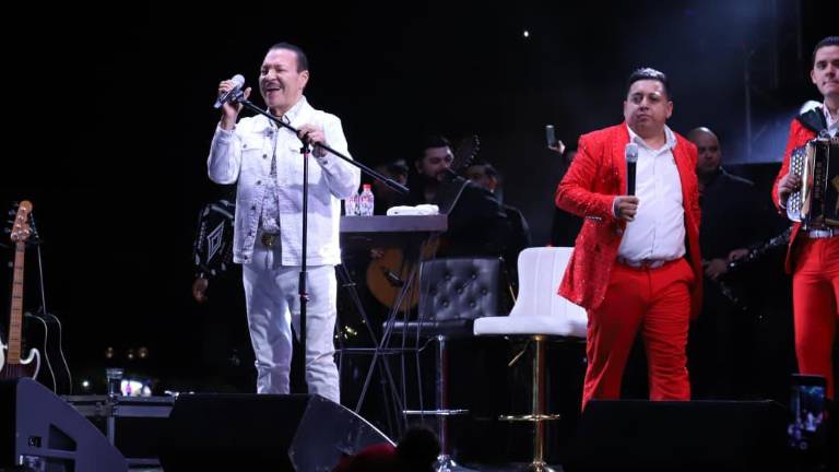 Julio Preciado reúne amigos y gigantes de la banda.