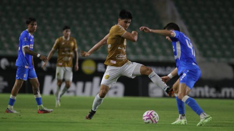 Dorados de Sinaloa visita a Correcaminos con la obligación de ganar.
