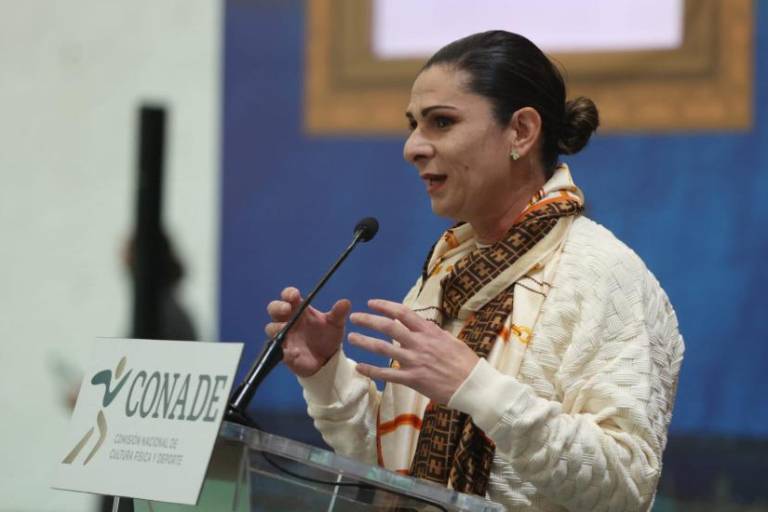 ASF presenta tercera denuncia ante FGR contra Ana Gabriela Guevara