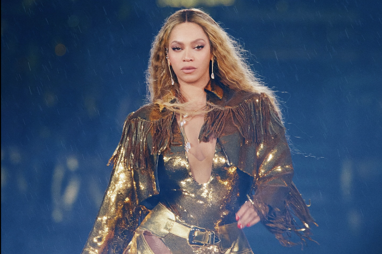 Roban música inédita de Beyoncé y documentos importantes