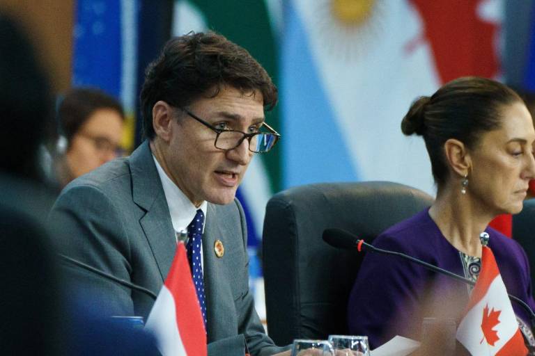 Canadá pide ayuda de México para enfrentar aranceles de Trump