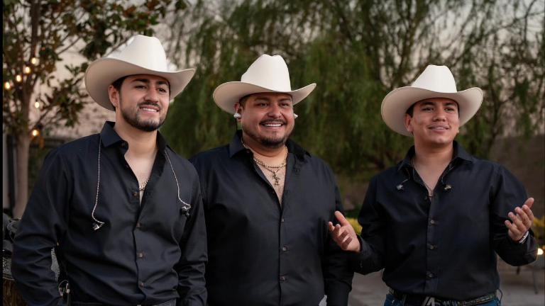 Banda La Adictiva lanza su disco Sones Adictivos.