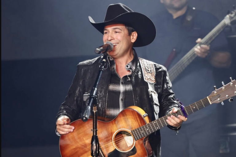 Deja Bobby Pulido la música para incursionar en la política